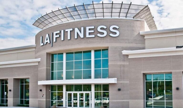 LA Fitness Exterior