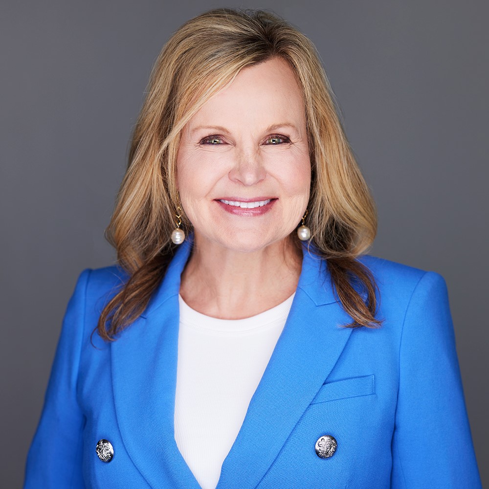Cathy Hall headshot