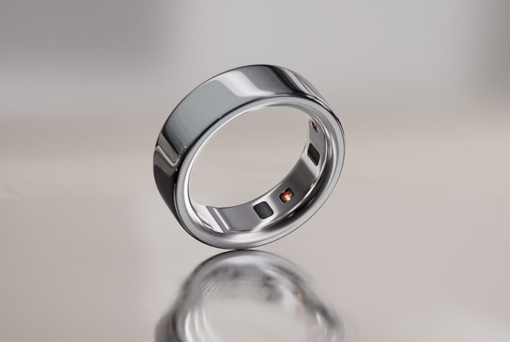 Silver Oura ring
