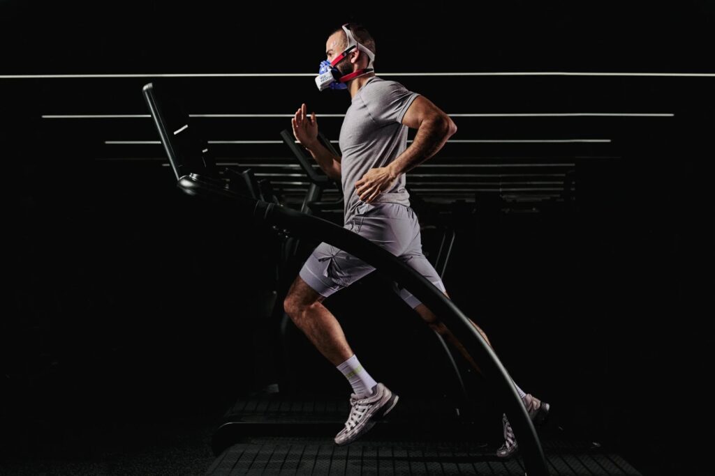 VO2 max test on a treadmill