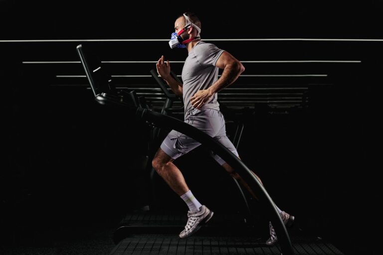 VO2 max test on a treadmill