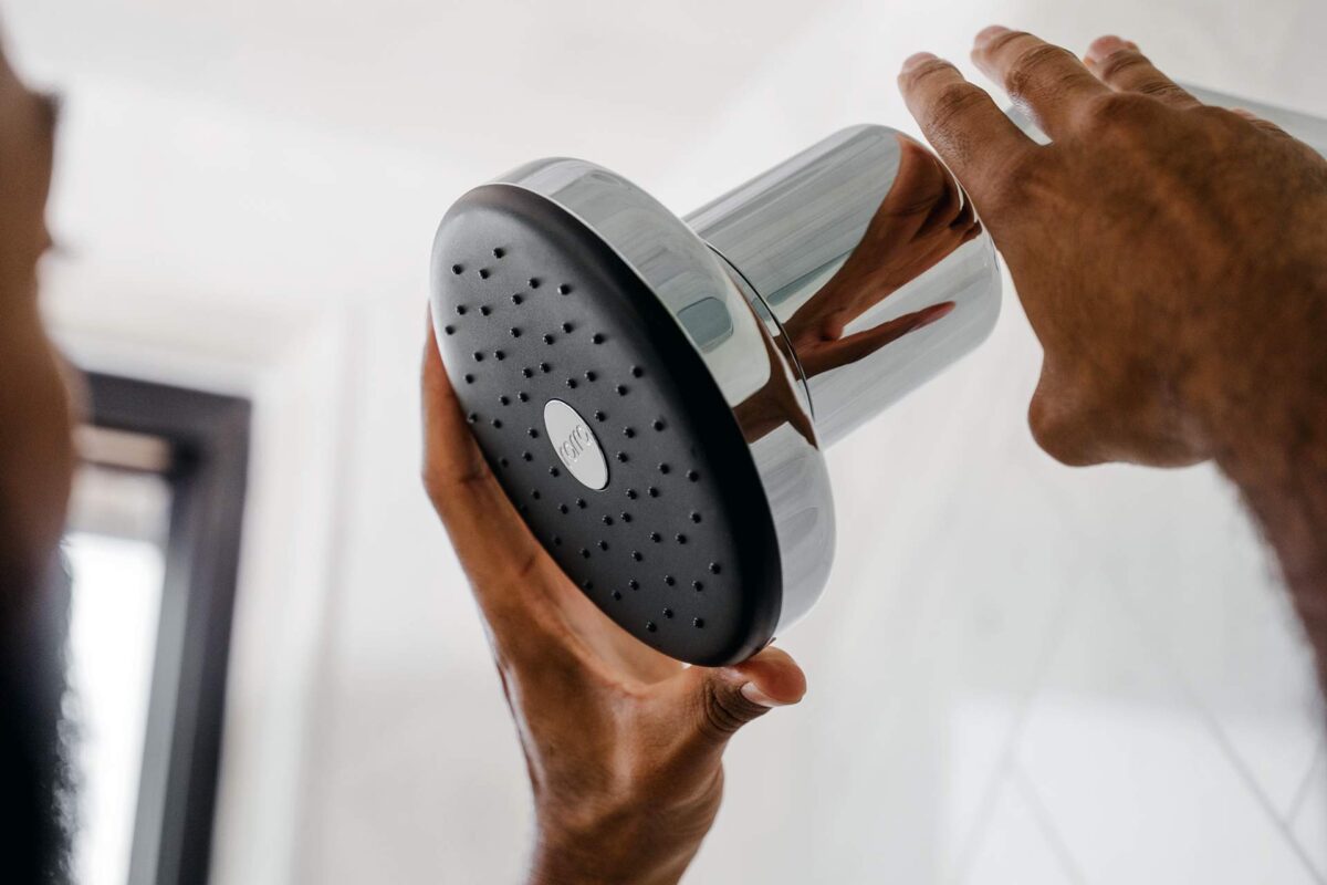 Rorra shower head