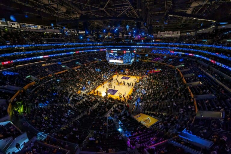 Lakers arena