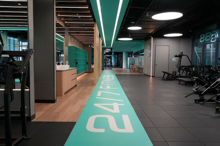 24/7 interior
