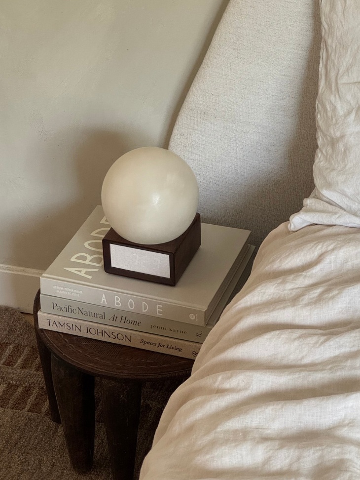 Rise Centered Marble Clock